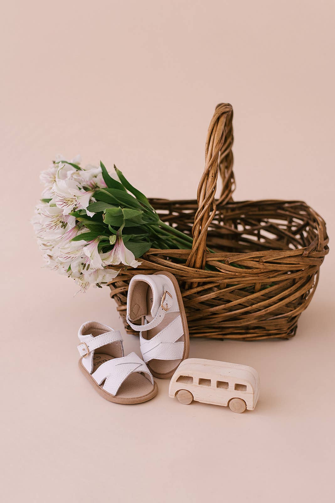White Split-Soled Leather Baby Sandals