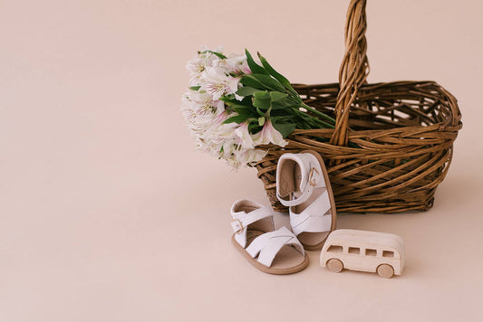 White Split-Soled Leather Baby Sandals